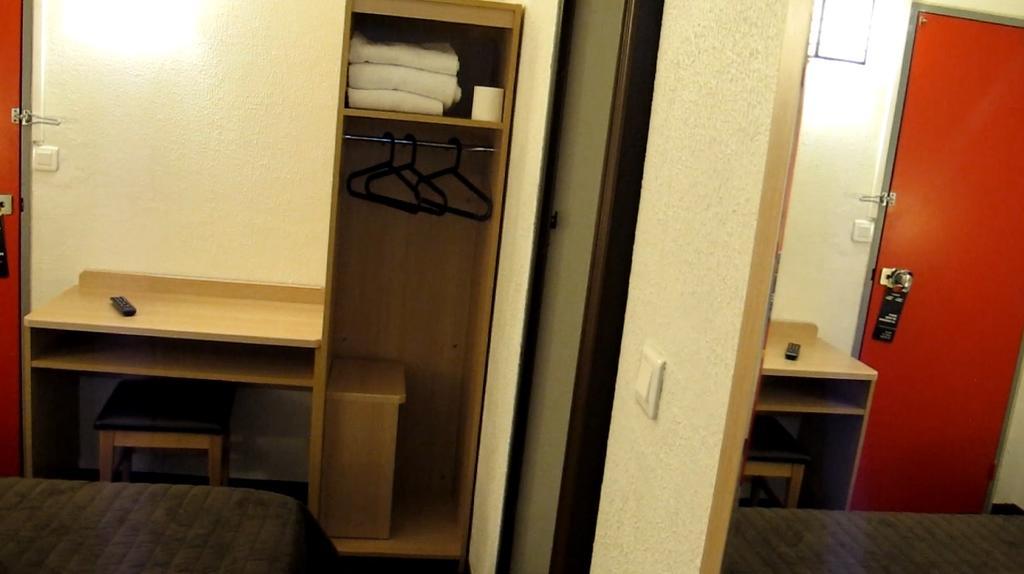 Hotel Class'Eco Courcouronnes ภายนอก รูปภาพ