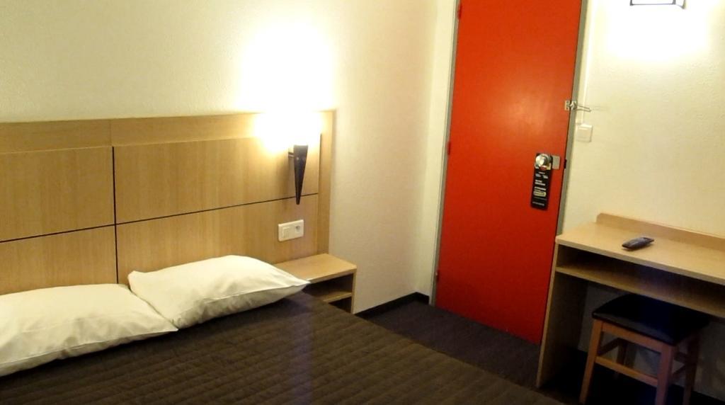 Hotel Class'Eco Courcouronnes ภายนอก รูปภาพ