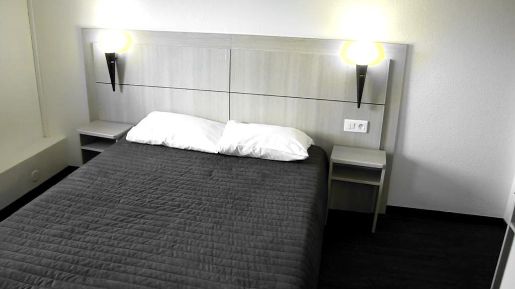 Hotel Class'Eco Courcouronnes ภายนอก รูปภาพ